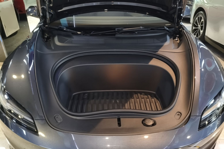Tesla Model 3 2024 #20 Tesla Model 3 2024 car image #20
