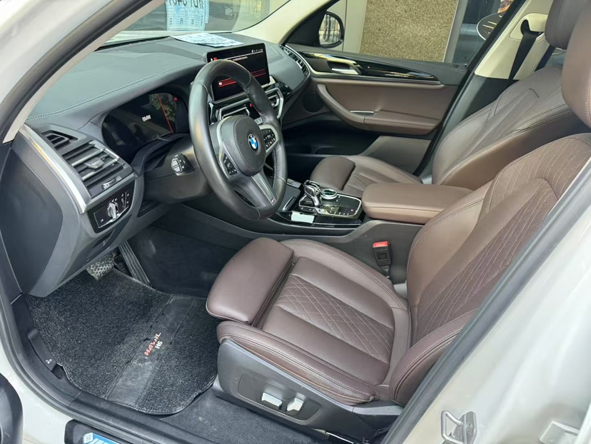 BMW X3 2022 car image #7