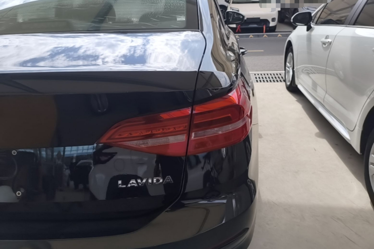 Volkswagen Lavida 2021 car image #8