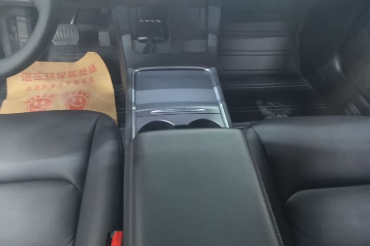 Tesla Model 3 2022 car image #14