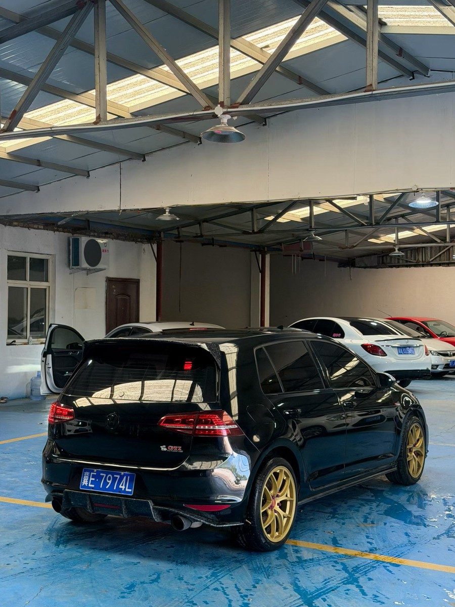 Volkswagen GolfGTI 2015 #4 Volkswagen GolfGTI 2015 image de voiture #4
