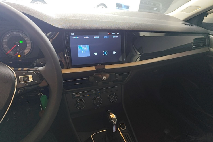 Volkswagen Lavida 2019 car image #10