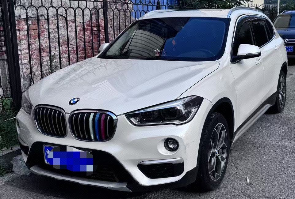 2019 immagine di auto 