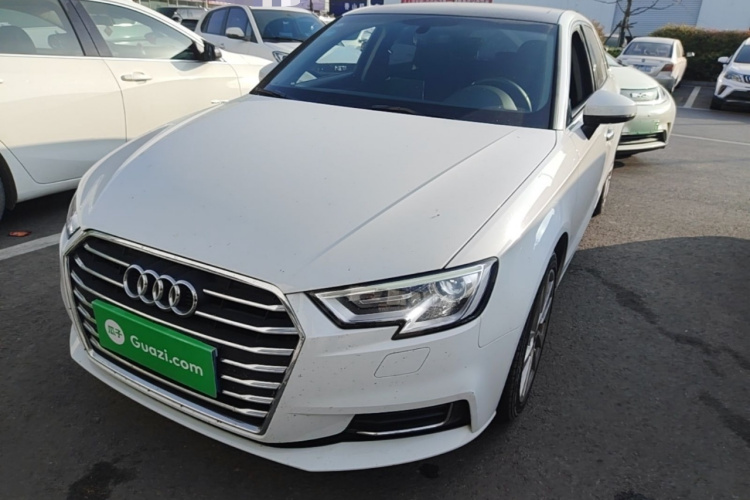 Audi A3 2020 immagine di auto #2