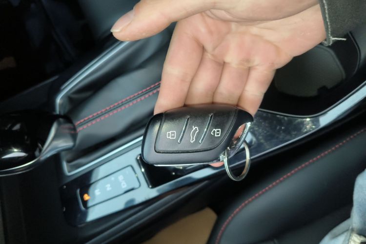 MG 5 2024 image de voiture #9