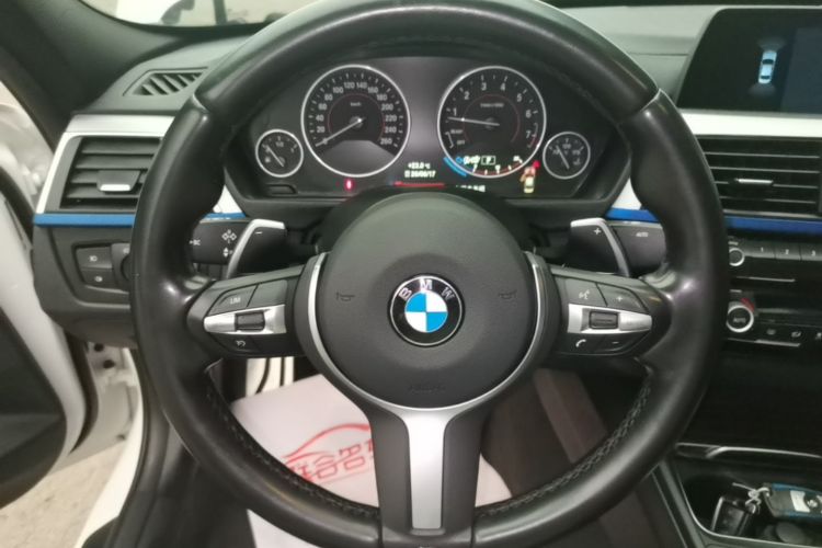 BMW 3 Series 2018 #23 BMW 3 Series 2018 car image #23