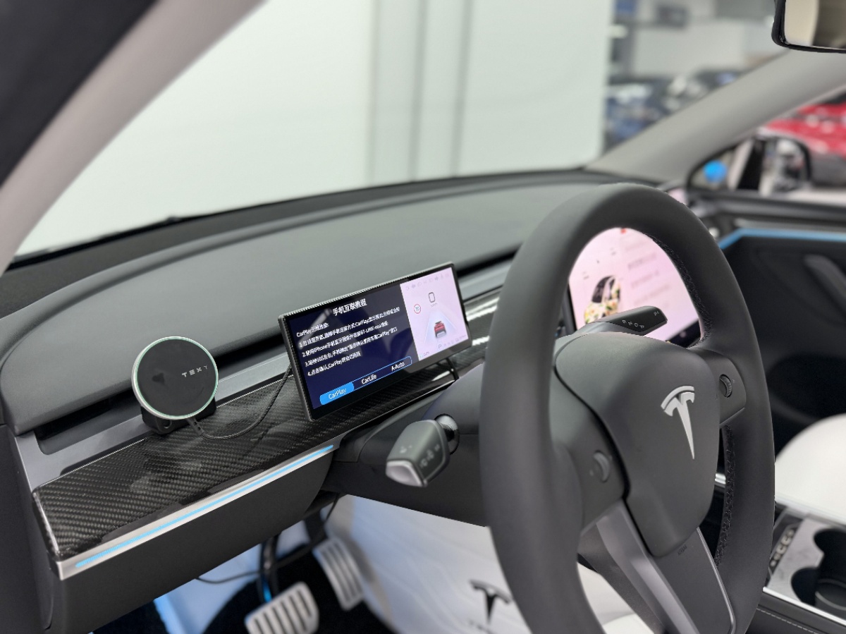Tesla Model Y 2023 #8 Tesla Model Y 2023 car image #8