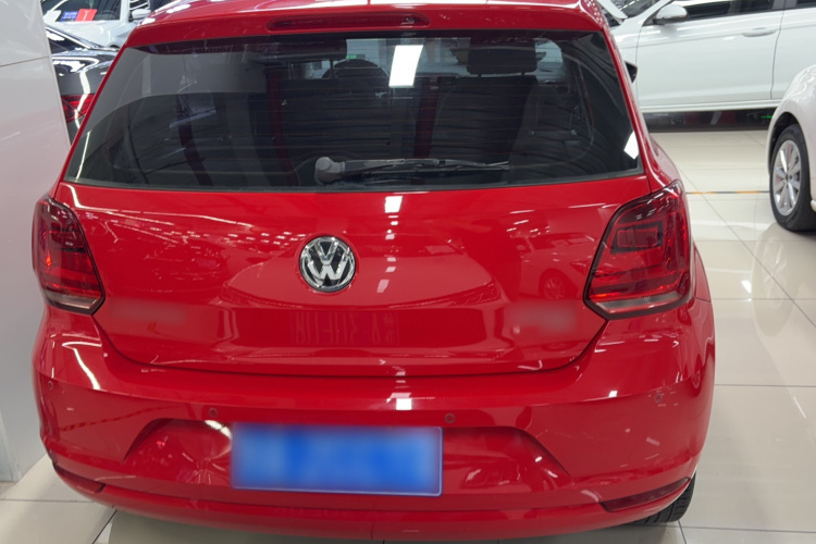 Volkswagen Polo 2017 car image #6