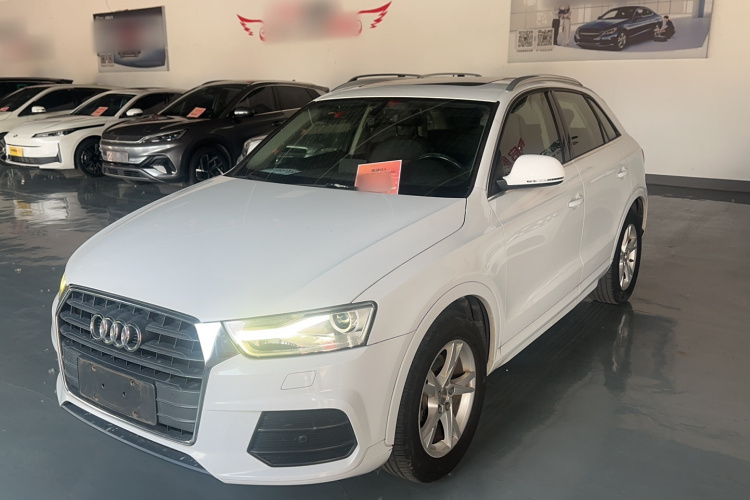 Audi Q3 2017 car image #2