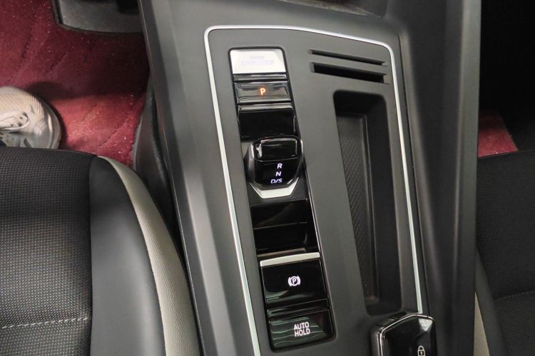 Volkswagen Golf 2024 صورة سيارة #18