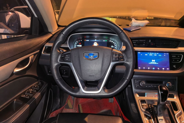GEELY Emgrand 2019 car image #15