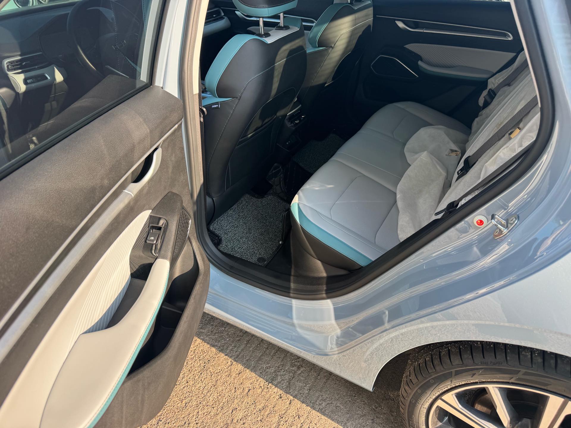 GEELY Emgrand 2023 car image #8