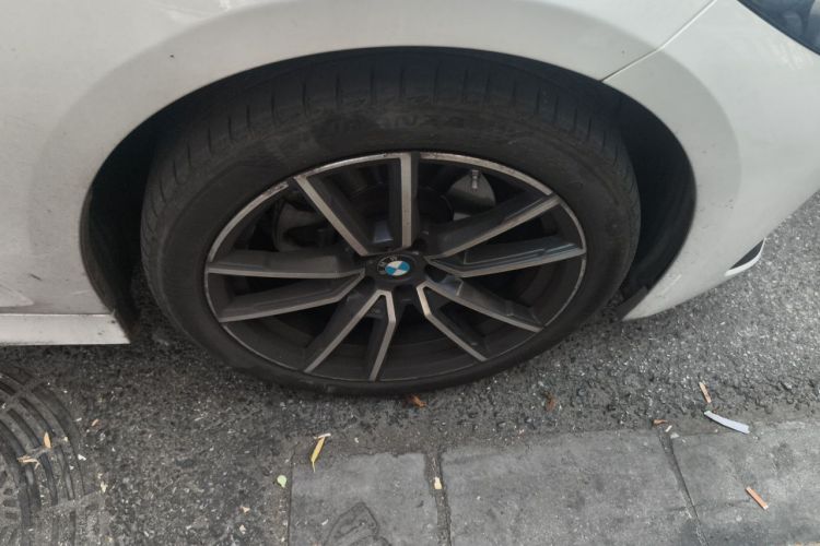 BMW 3 Series 2023 #6 BMW 3 Series 2023 car image #6