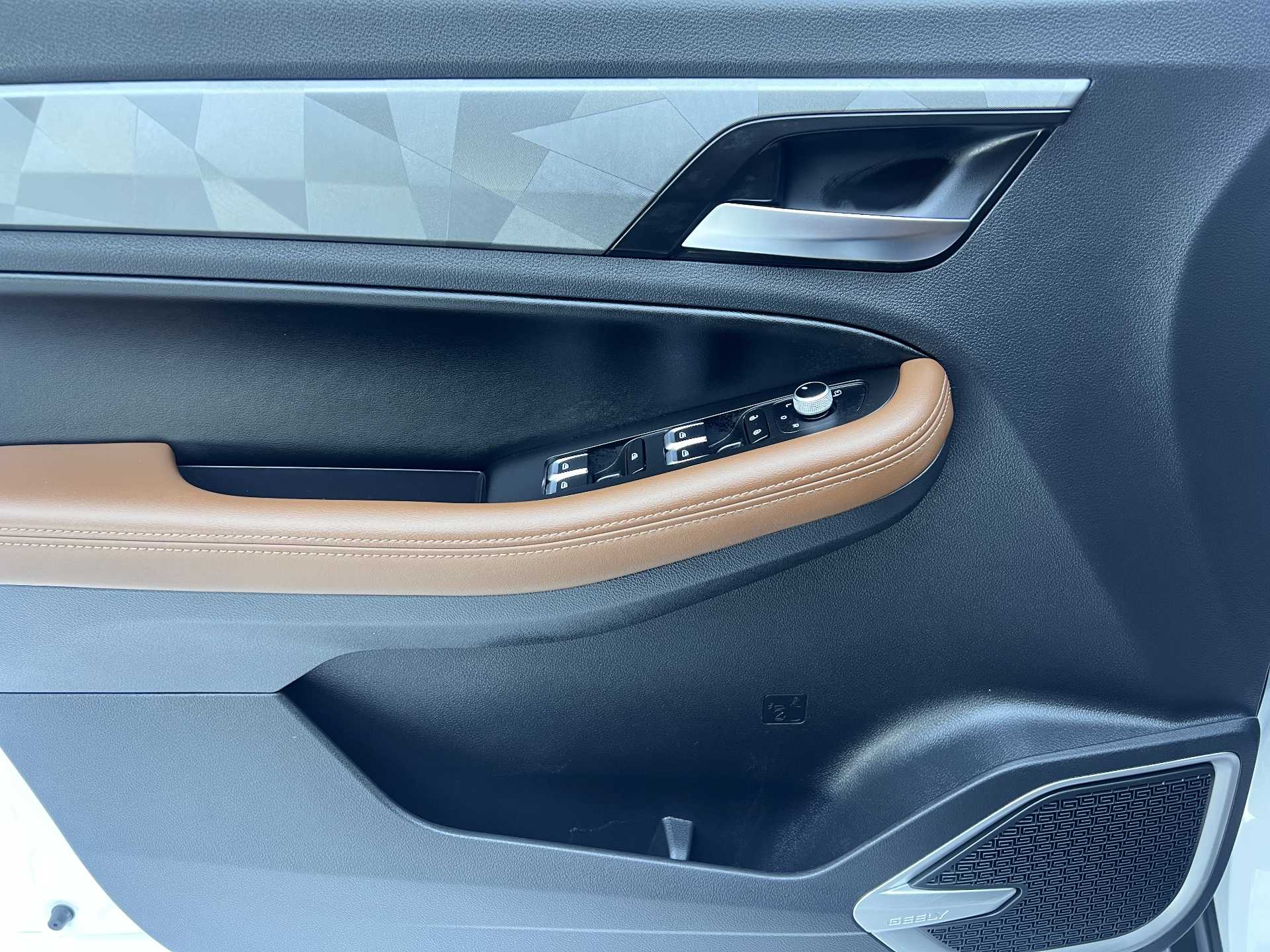 GEELY Vision X6 2023 #8 GEELY Vision X6 2023 car image #8