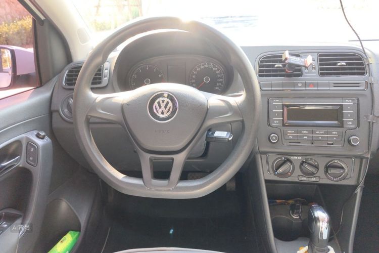 Volkswagen Polo 2016 #12 Volkswagen Polo 2016 car image #12