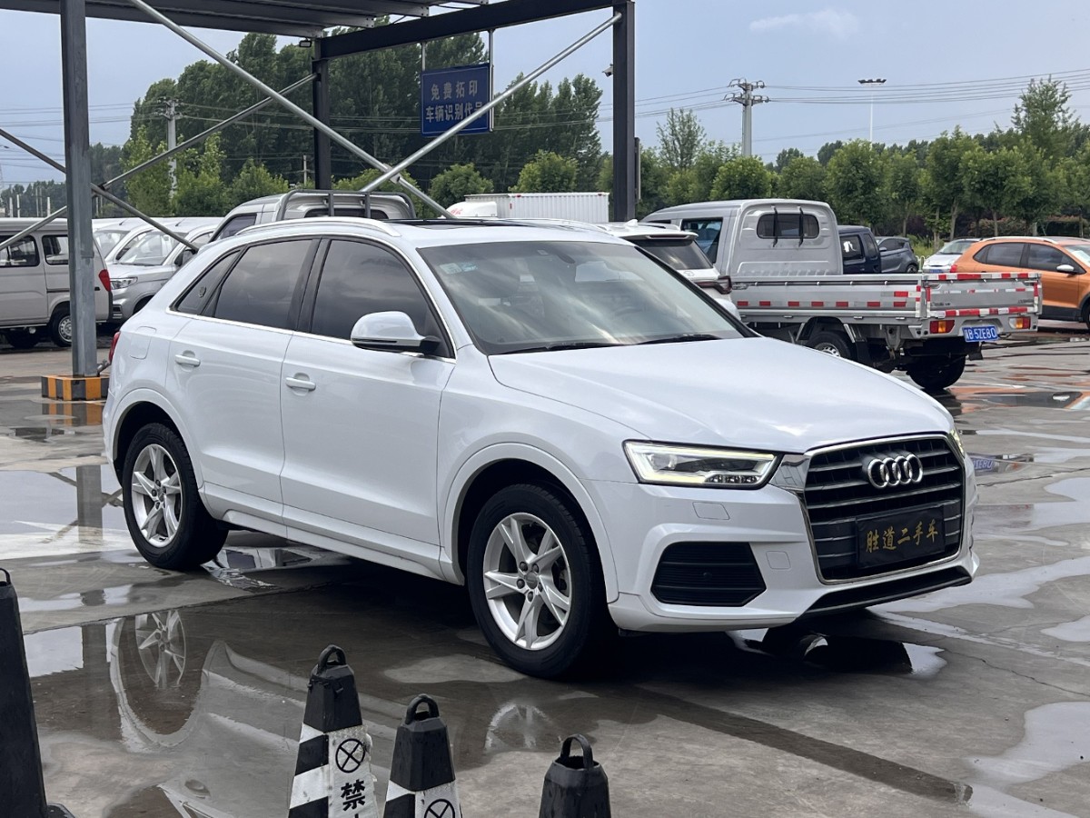 Audi Q3 2017 صورة سيارة 