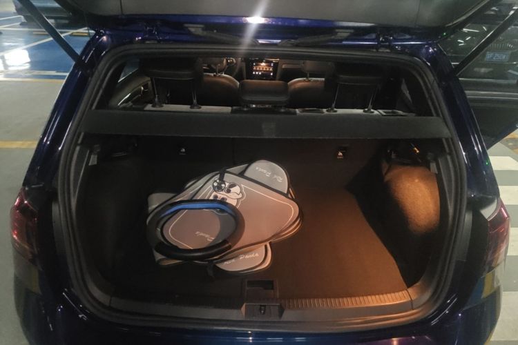 Volkswagen Golf 2020 car image #19