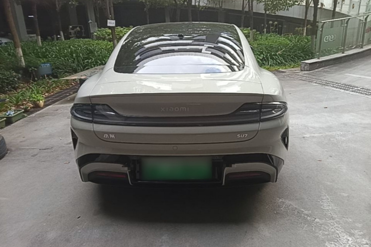 MI SU7 2025 imagem de carro #6