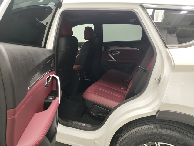 Jetour X70 PLUS 2025 car image #15