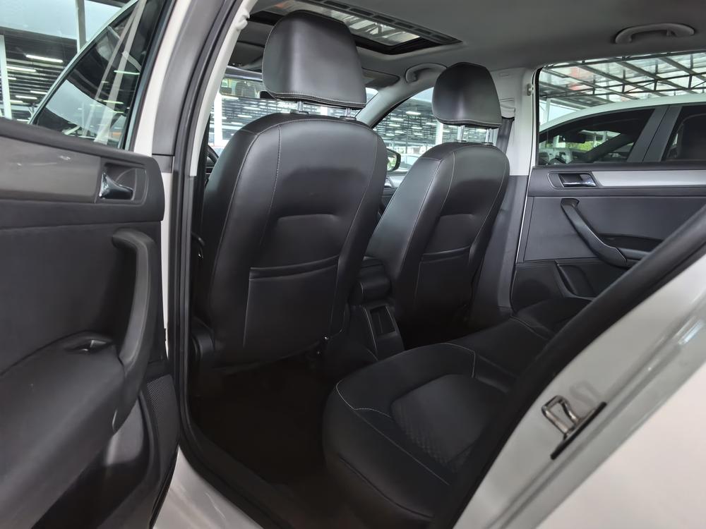 Volkswagen Santana 2017 #13 Volkswagen Santana 2017 car image #13