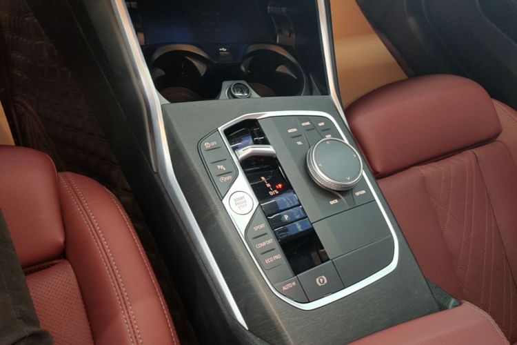 BMW 3 Series 2023 car image #14