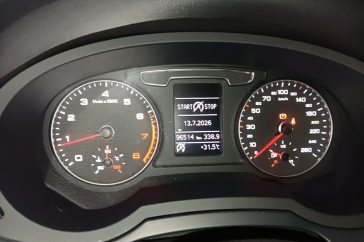 Audi Q3 2019 #12 Audi Q3 2019 car image #12