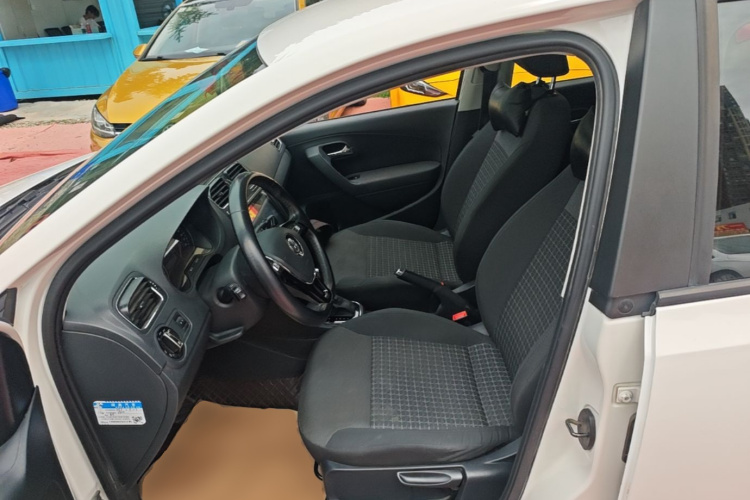 Volkswagen Polo 2017 #15 Volkswagen Polo 2017 car image #15
