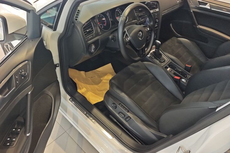 Volkswagen Golf 2018 #16 Volkswagen Golf 2018 car image #16