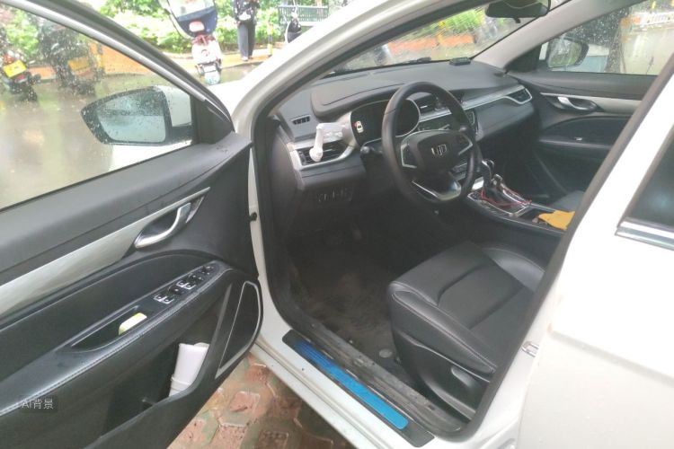 GEELY Emgrand 2019 #18 GEELY Emgrand 2019 car image #18