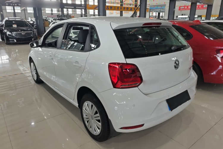Volkswagen Polo 2018 car image #5