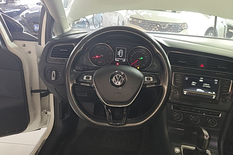 Volkswagen Golf 2017 #15 Volkswagen Golf 2017 car image #15