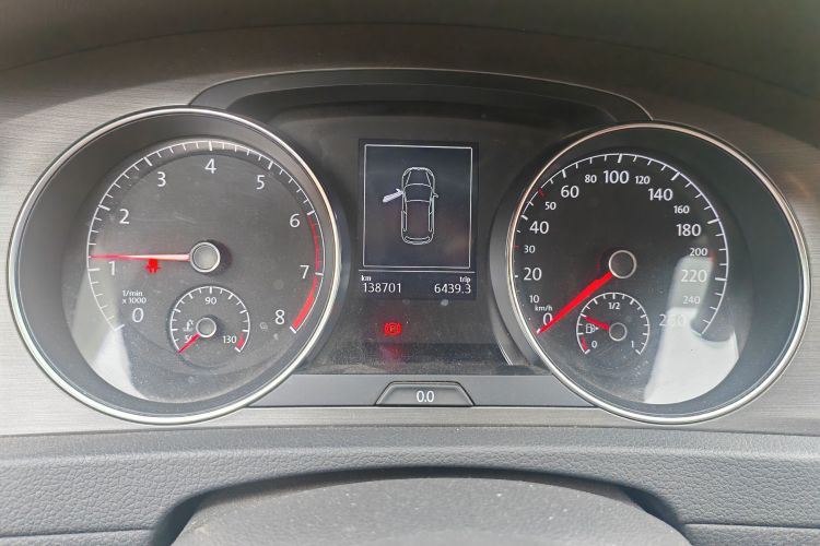 Volkswagen Golf 2016 car image #12