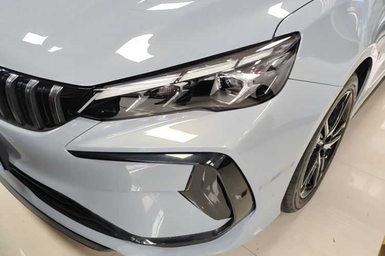 GEELY Binray 2026 car image #23