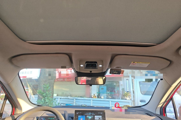 BYD Yuan New Energy 2019 car image #16