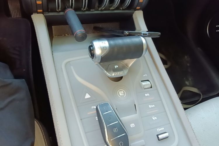 BYD Yuan Plus 2023 immagine di auto #14