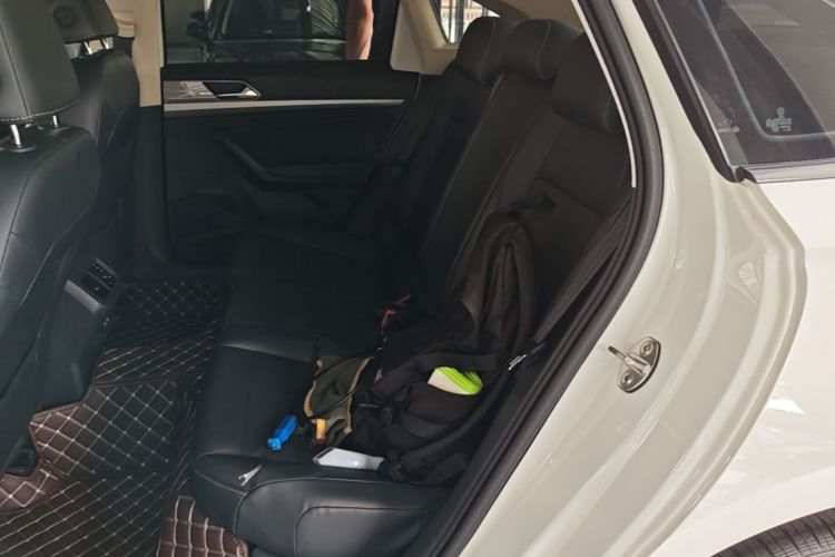 Volkswagen Lavida 2020 car image #17