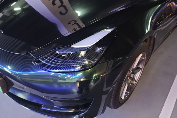 Tesla Model 3 2023 car image #23