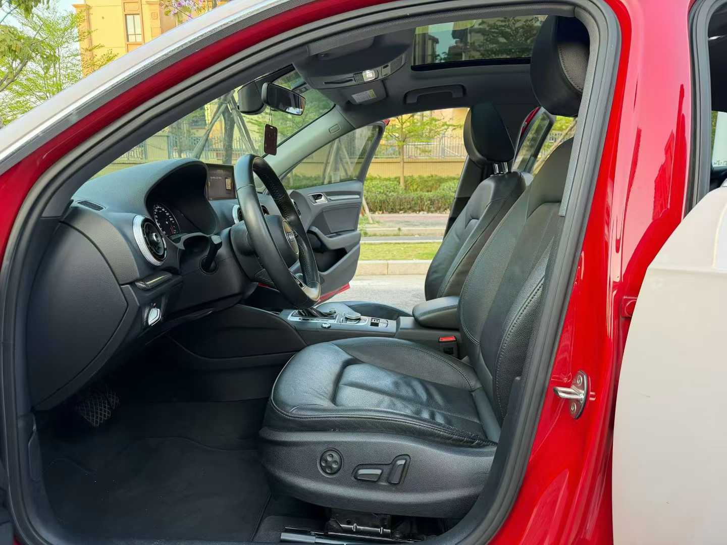 Audi A3 2018 car image #7