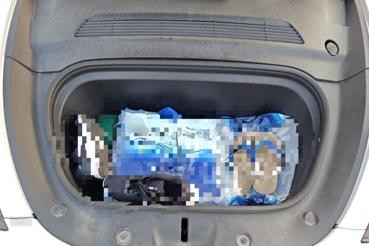Tesla Model Y 2021 car image #22