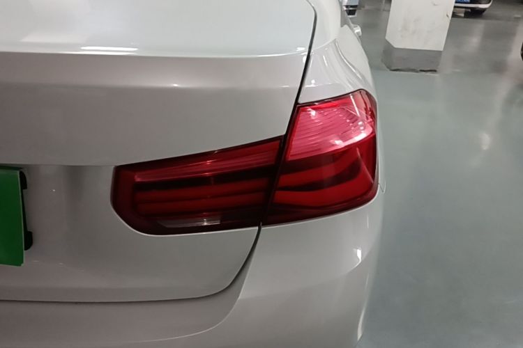 BMW 3 Series 2015 #8 BMW 3 Series 2015 car image #8