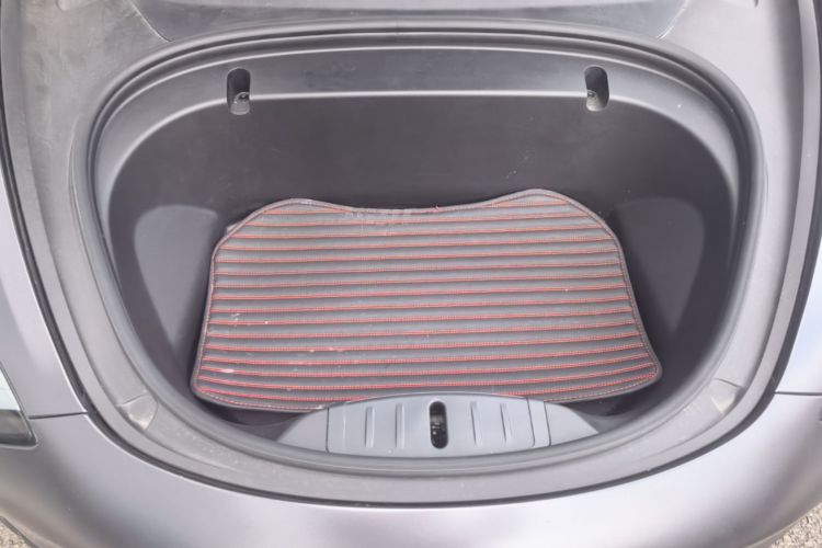 Tesla Model 3 2020 immagine di auto #22
