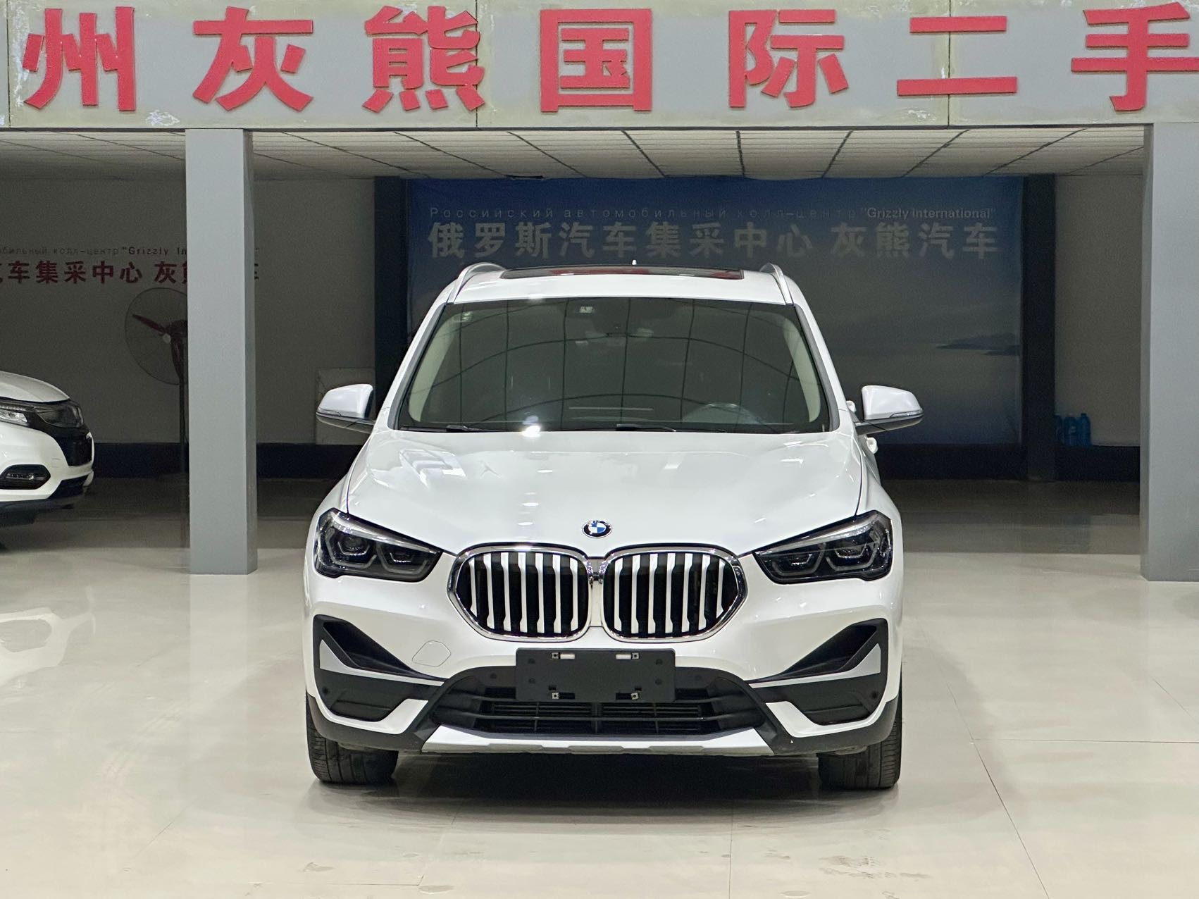 BMW X1 2021 #2 BMW X1 2021 صورة سيارة #2