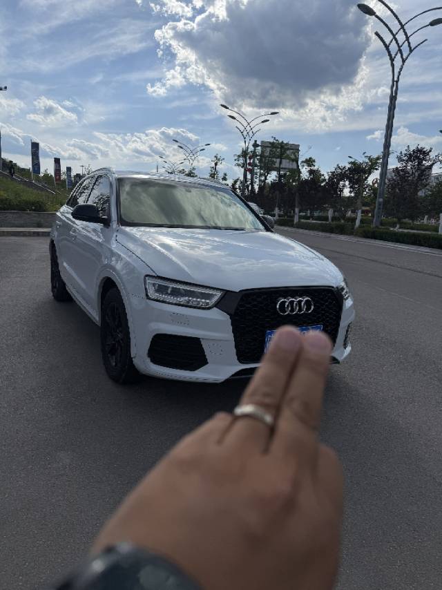 Audi Q3 2018 Audi Q3 2018 car image