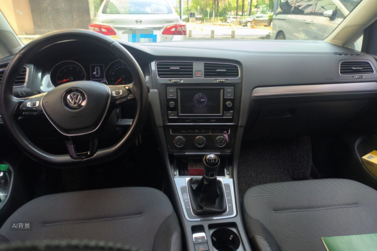 Volkswagen Golf 2018 imagen de coche #11