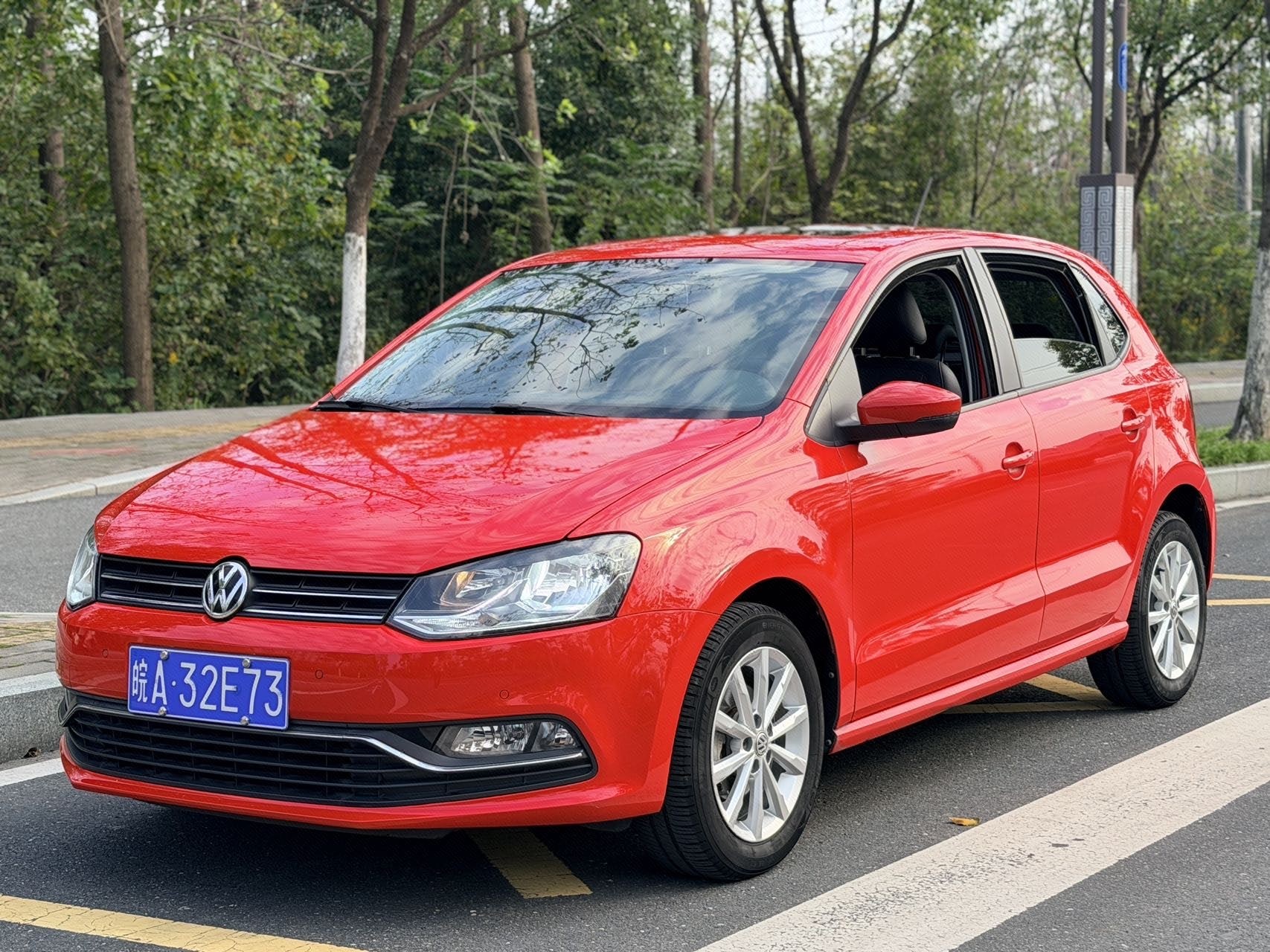 Volkswagen Polo 2015 изображение автомобиля 