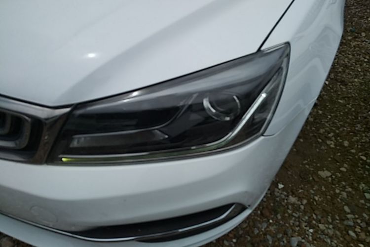 GEELY Emgrand 2019 car image #23