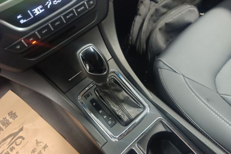 GEELY Emgrand 2017 #14 GEELY Emgrand 2017 car image #14