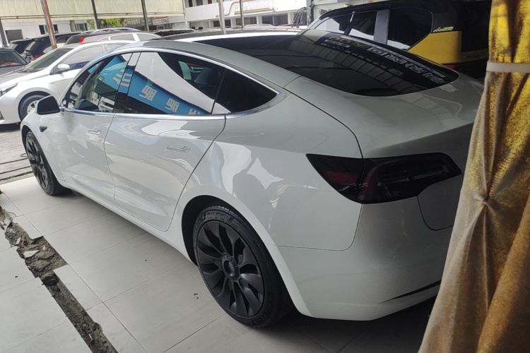 Tesla Model 3 2020 car image #7