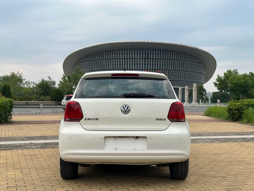 Volkswagen Polo 2013 car image #5