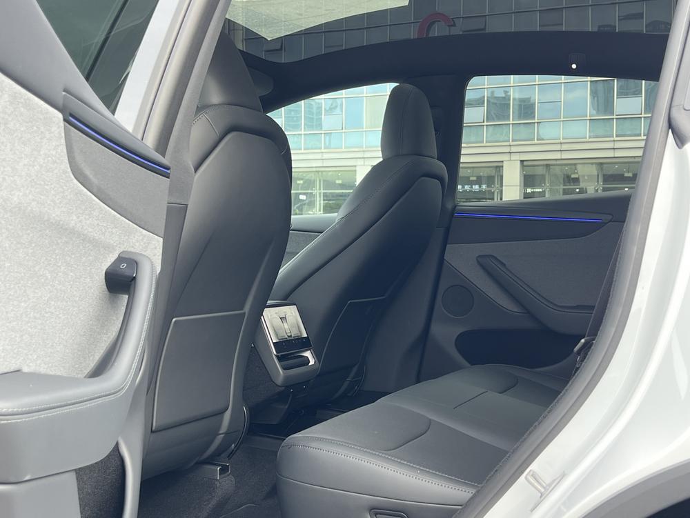 Tesla Model Y #13 Tesla Model Y car image #13